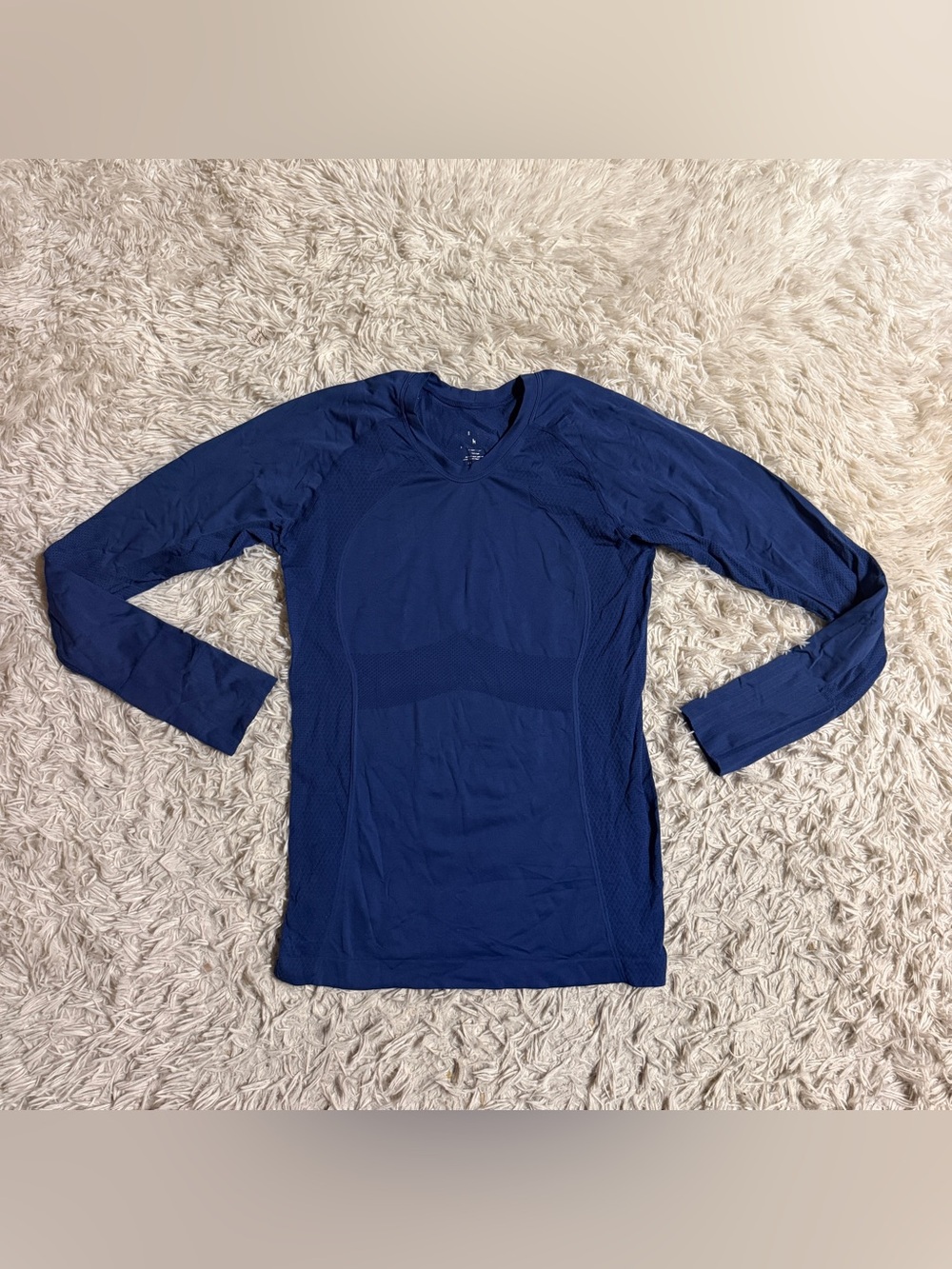 Women’s Medium Blue Anique Long Sleeve Horseback Riding Sunshirt. Good Condition